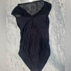 Wearmoi Front Zip Mesh Capsleeve Leotard